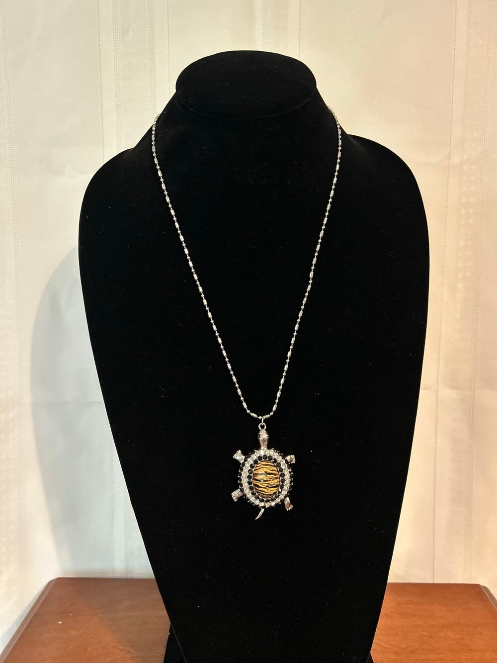 Vintage Rhinestone Turtle Pendant Necklace 24 Inch Chain Black Yellow stone